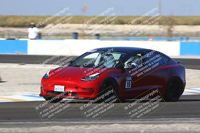 media/Nov-08-2025-Speed Ventures (Sat) [[1c7a6332f5]]/TC B/Session 3 (Turn 1)/